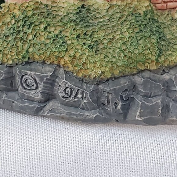 Olde Englands Classic Cottages Collectible Figurines Set Of 3 - Picture 7 of 15